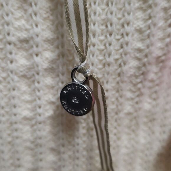 Knitted top - Picture 2 of 3